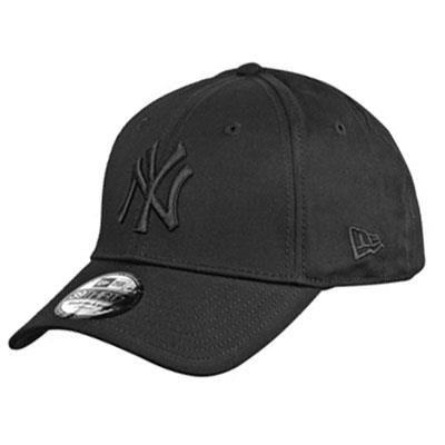 Šiltovka New Era 3930 Basic New York Yankees MLB Black  on Black
