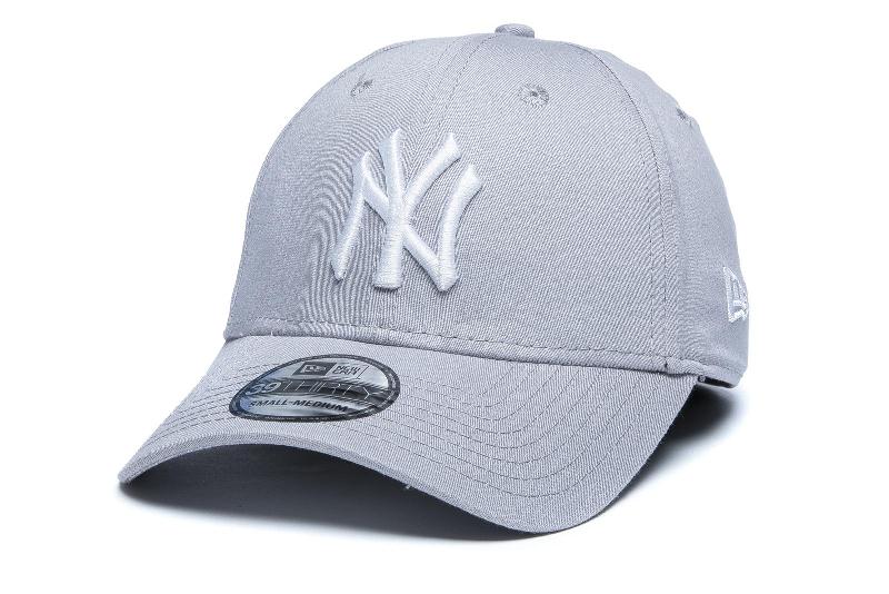 Šiltovka New Era 3930 Basic New York Yankees MLB Grey